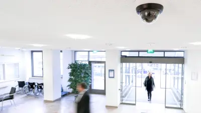 The hospital's reception area boasts all sorts of Bosch technology.